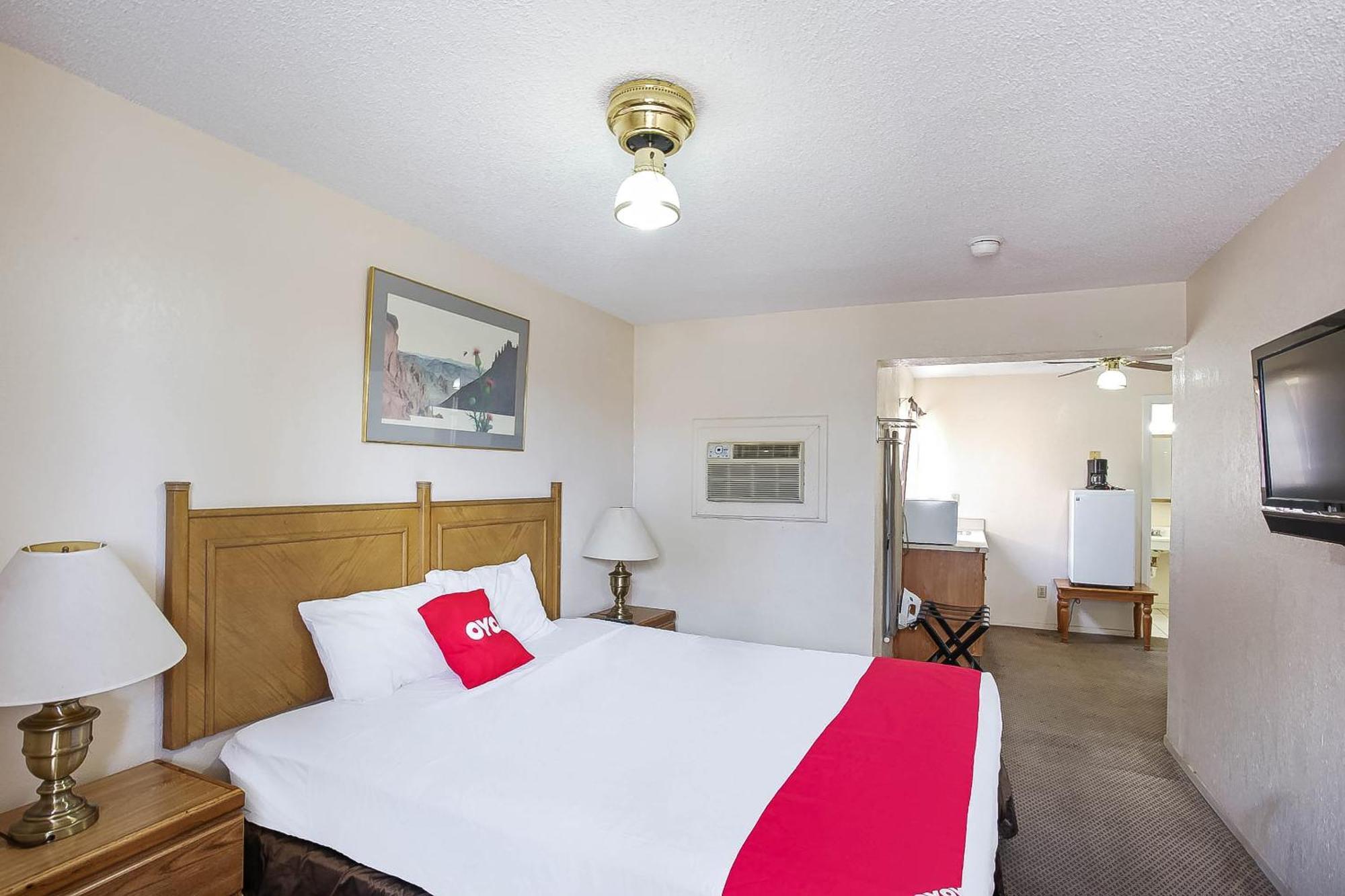 Oyo Hotel Yuma Az - I-8 Us-95 Exterior photo